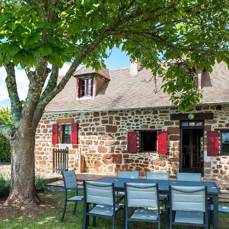 Beautiful Holiday Home With Pool In Teillots Esterno foto